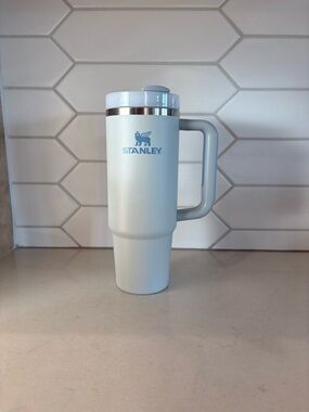 30oz Stanley Quencher (blue/grey) Travel Mug with Handle